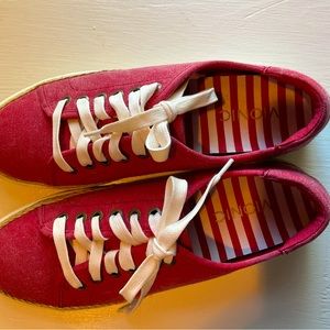 Vionic Sunny Hattie Red & White Canvas Sneakers Comfort Shoes Women's Size 8